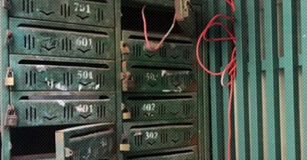 明明没人用,为什么小区里还要装信报箱?
