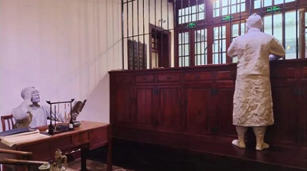 古代典当行的柜台为什么都特别高？