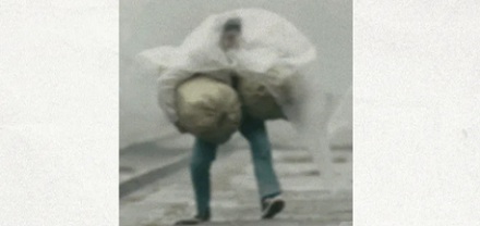 机场安检时，笔记本电脑为什么要单独扫描？